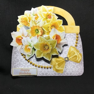 Handtasvormige 3D-decoupagekaart, gepersonaliseerd, geel en wit, narcissen, Moederdag, verjaardagskaart, handgemaakt in het Verenigd Koninkrijk