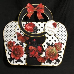 Carte de découpage 3D en forme de sac à main, personnalisée, votre journée spéciale, carte d’anniversaire, faite à la main au Royaume-Uni