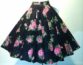 1950s Black Cotton Pink Floral Print Skirt | XS/S