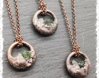 TSJECHISCHE MOLDAVIET + HERKIMER Diamanthanger | Kristallen sieraden, helende kristallen ketting, helende sieraden, Wicca, koperen sieraden, meteoriet