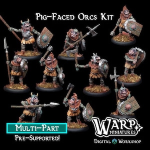 Op de afbeelding: Een set van 10 meerdelige, vooraf ondersteunde, 3D-printbare miniaturen van varkensgezichtsorken. De orks zijn bewapend met speren, bijlen en schilden. De miniaturen zijn ontworpen voor tabletop-spellen en rollenspellen.