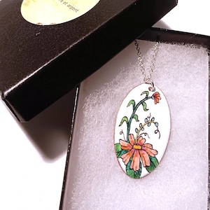 Flower pendant, floral pendant, enamel on copper, women&#39;s gift, boho gift, birthday gift, hand-drawn, plant motif