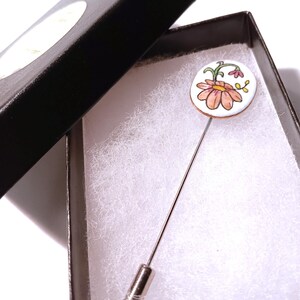 Flower brooch, floral brooch, enamel on copper, women&#39;s gift, birthday gift, hand-drawn, plant motif, fibula brooch, boho style