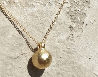 14 karat solid gold ball pendant necklace. gold ball necklace. minimalist necklace. pendant for women. gold ball. solid gold pendant.