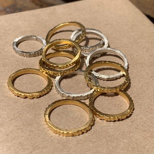 Gold textured stucking band ring. stackable ring. Classic ring Simple design.