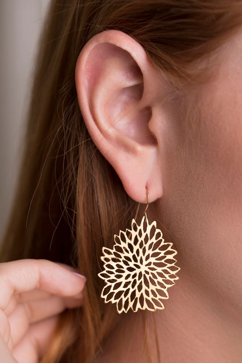 bridal earrings Dramatic earrings Silver flower earrings dangle silver flower earrings large flower earrings Flower Statement earrings
