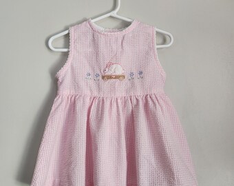 Vintage robe bébé fille pour occasions spéciales printemps été anniversaire Pâques cadeau de baby shower séances photo en seersucker vichy rose layette