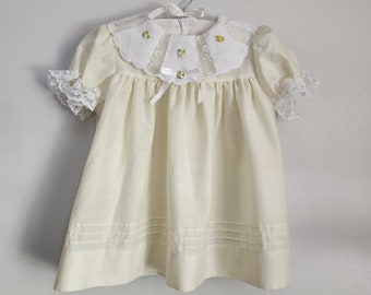 Vintage Baby Girl Toddler Dress special occasions spring summer birthday Christmas Baby shower gift photo shoots in baby yellow with lace