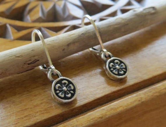 Solid 925 Sterling Silver Tiny Forget Me Not Flow… - image 3