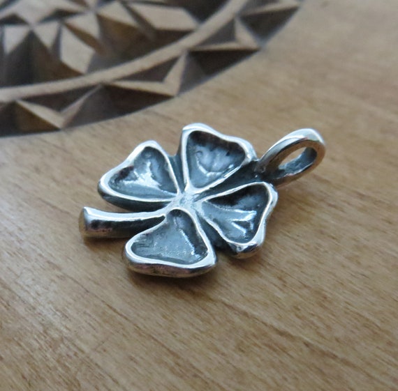 Sterling Silver Green Four Leaf Clover Necklace Tiny Sterling
