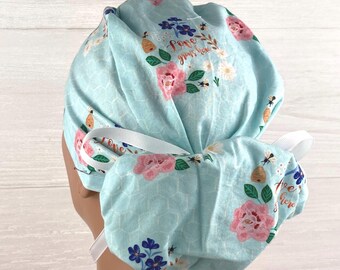 Casquette chirurgicale faite main - bonnet de gommage - queue de cheval - Love Grows Here - bonnet de gommage avec boutons