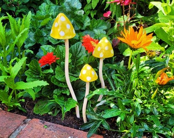 Elegant Yellow Spotty Free Standing Mushroom Toadstool Frost Proof Winter Garden Colour Ornament Hand Made Ideal Mothers Day Gift