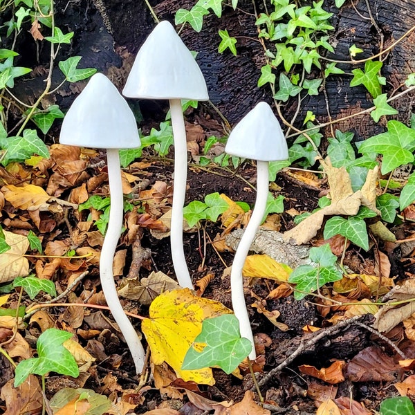 Elegant White Glazed Standing Mushroom Toadstool Winter Garden Colour Outdoor Indoor Ornament Hand Made Frost proof