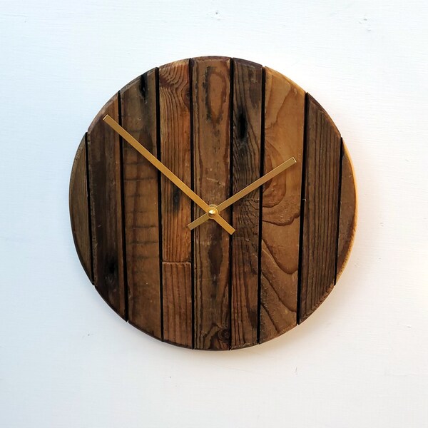 View of Reclaimed Wood Clock - Etsy UK