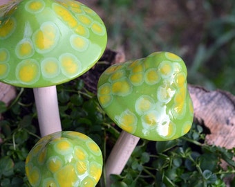 Lemon Lime Ceramic Mushroom. Shroomyz.  Outdoor Garden Decoration, Light Green Mushroom, Garden Accessory