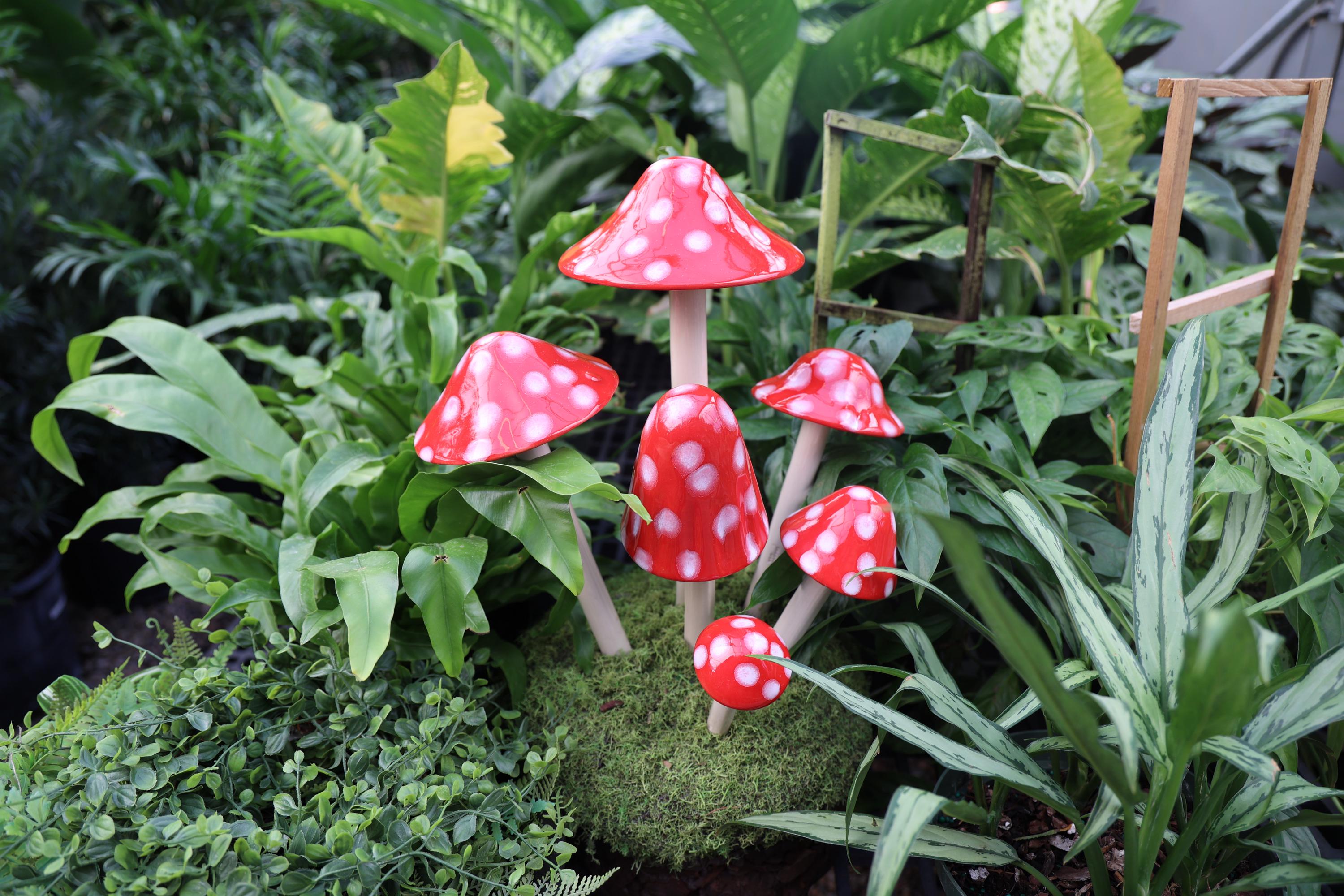 Red Polka Dot Ceramic Mushroom – Handmade Garden Decor 