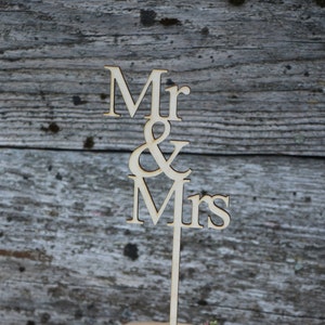 Mr&Mrs wood wedding cake topper/wood wedding cake topper/mr. and mrs. wedding cake topper/Special event cake topper/wedding cake decor