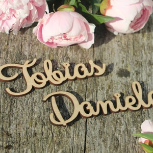 Nom de lieu de mariage personnalisé découpé au laser/Enseignes de mariage en bois personnalisées/Cartes de lieu en bois/Décoration de table de MARIAGE/Prénoms découpés au laser/ÉTIQUETTES pour mariage