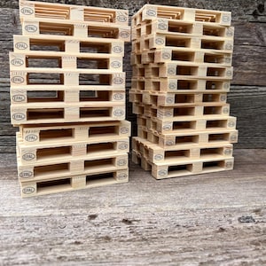 Houten mini-eur palletonderzetter Palletonderzetters Gepersonaliseerde houten pallet Gegraveerde houten pallet Plaatskaarten bruiloft Handgemaakte houten pallets
