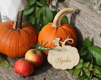 Thanksgiving diner pumpkin place cards Thanksgiving table decoration thanksgiving decor ideas thanksgiving place cards Thanksgiving pumpkin