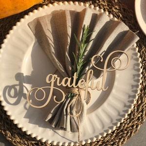 CUSTOM Thanksgiving Tischkarten Danksagung Tischdekoration Laser cut Thanksgiving Place Setting Dankbar Dankbar Gesegnete Sammeln Tischkarten
