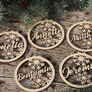 Christmas tree baubles,Christmas Tree decors,Custom Xmas baubles,Wooden baubles,laser cut baubles,gift tags for Christmas, gift tags