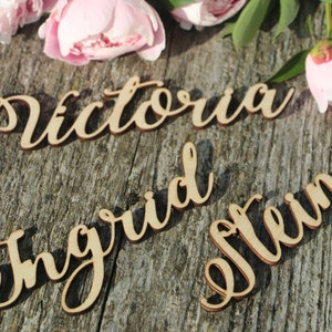 Segnaposti per matrimoni Nomi tagliati al laser Coperti personalizzati Nomi in LEGNO Segnaposto per festa nuziale Biglietti di nozze Decorazione per feste