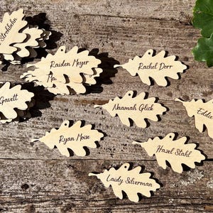 Marque-places en forme de feuille découpés au laser Marque-places de mariage d'automne Marque-places en feuilles de chêne Marque-places pour action de grâces Marque-places en bois de feuille d'érable