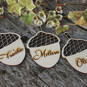 marque-places gland découpés au laser marque-places mariage automne marque-places gland marque-place en bois gland marque-place en bois gland