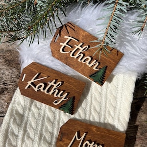 ETICHETTA PER CALZA Etichette regalo natalizie in legno, etichette regalo in legno, etichette natalizie, decorazioni regalo, confezioni regalo natalizie, etichette in legno tagliate al laser, etichette regalo