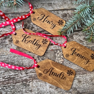CHRISTMASwood gift tag,wooden gift tags,Christmas tags,gift decors,Christmas gift wrapping,wood tags,gift tags,custom gift tags Stocking tag