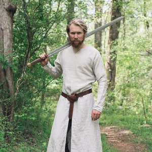 Knight&#39;s Tunic - Medieval Linen Tunic