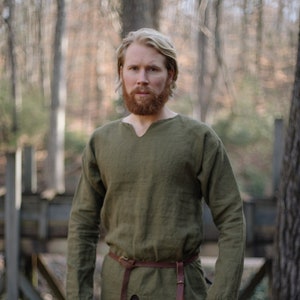 Medieval Linen Ranger Tunic image 1
