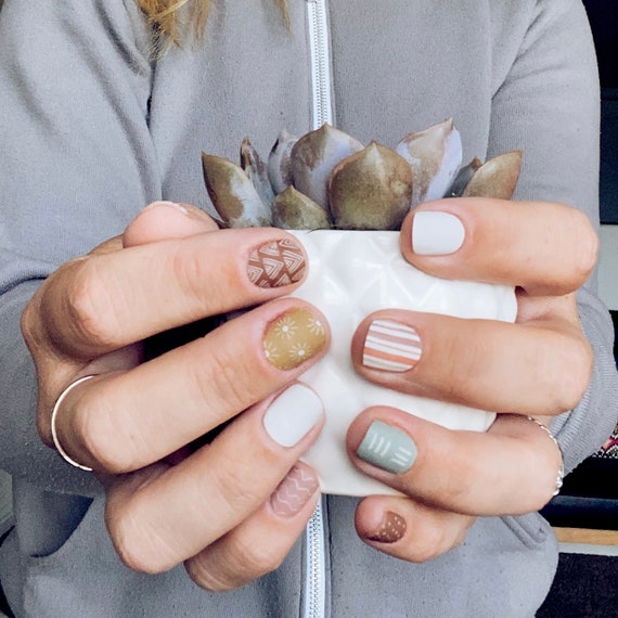 sunshine nail designs