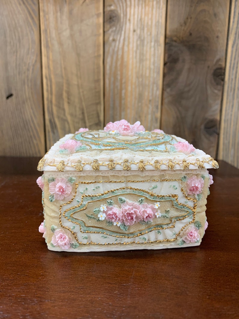 Dezine Trinket Box Handpainted Jewelry Box Collectors Vintage