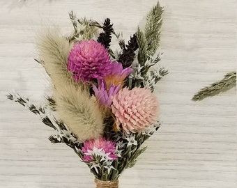 Set of 6 Boutonniere of dried flowers, Men's buttonhole, Groom lapel pin, Groomsmen corsage, Dried flowers boutonniere, Wedding boutonniere