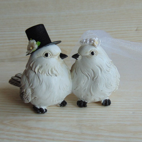 Wedding Cake Topper, Birds Cake Topper, White Birds  Wedding Cake Topper, Bride and Groom Figurine ,  Rustic Country Birds  Cake Topper