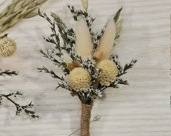 Set of 6 Dried flowers boutonniere, Boutonniere of dried flowers, Men's buttonhole, Groom lapel pin, Groomsmen corsage, Wedding boutonniere