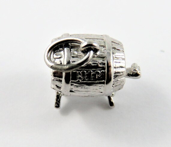 BEER KEG FINE PEWTER PENDANT CHARM 13x15x7mm BEER KEG FINE PEWTER PENDANT CHARM 13x15x7mm
