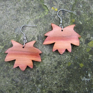 Handmade maple leaf earrings, earrings wood, maple wood, maple earrings, leaf earrings, maple leafs, jewelry, gift for her, natural, boho
