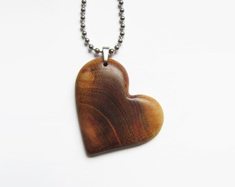 Collier coeur en bois, collier coeur bois, coeur pendentif, cadeau pour elle, coeur d'amour