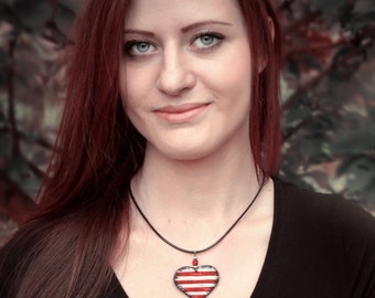 Retro wooden heart necklace, stripes, hand painted