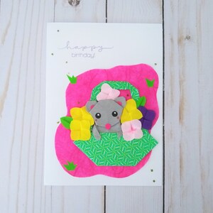Handgemachte süße Origami-Maus in einem Blumenkorb Geburtstagskarte, Geburtstagskarte, Alle Anlasskarte, Dankeskarte, Kawaii, Snail Mail