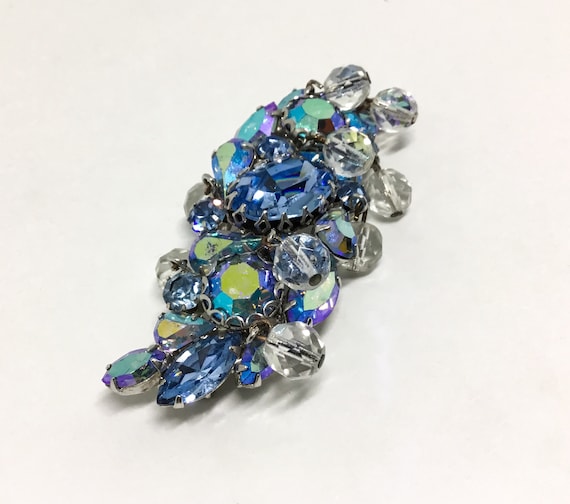 Vintage D & E Rhinestone and Bead Brooch, Dangle … - image 2