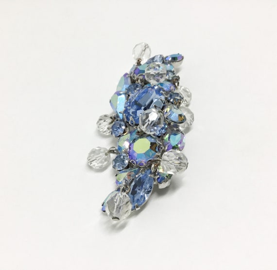 Vintage D & E Rhinestone and Bead Brooch, Dangle … - image 9