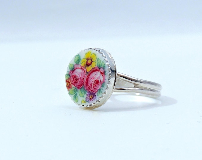 Handcrafted Broken China Ring, Vintage Czech Plate, Roses and Pansies, Sterling Silver, Sweet and Dainty