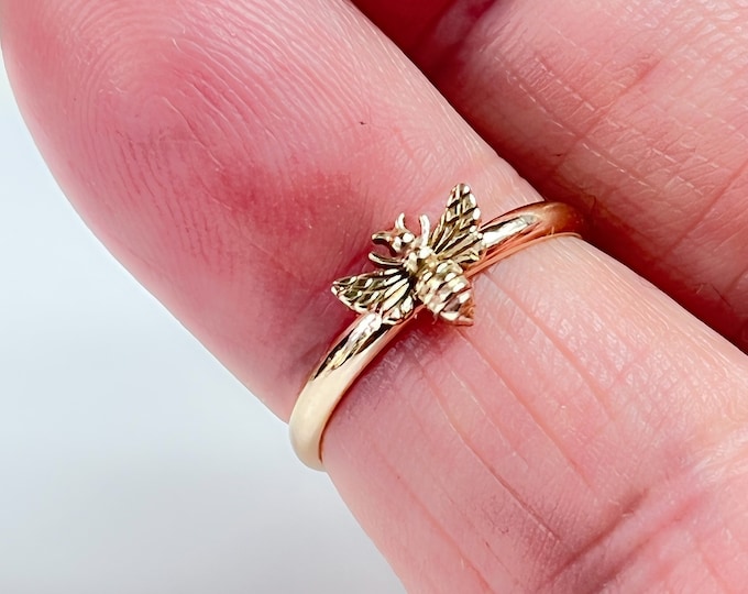 Bee Ring, 14kt Gold Filled Band with a Bronze Bee