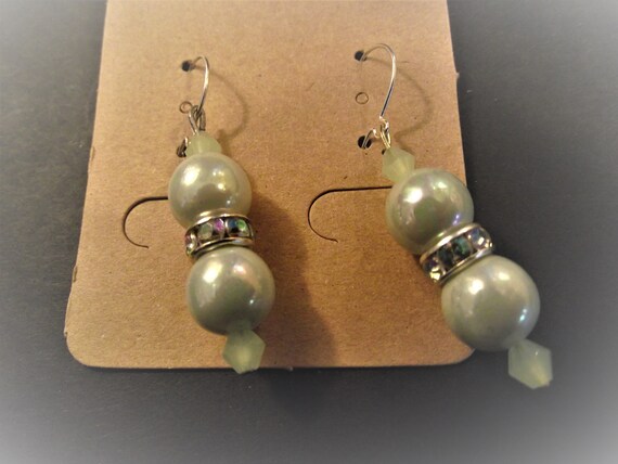 Howlite turquoise stone earringsCzech glass with redlaiton without nickel