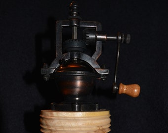 Beautiful Handmade Rock Maple Old Fashion Pepper Grinder