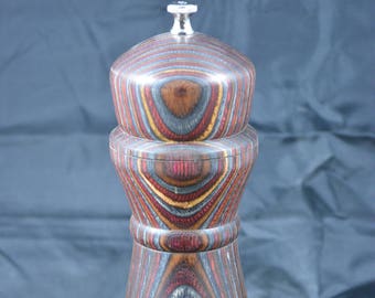 Schöne mehrfarbige Pfeffer/Salzmühle